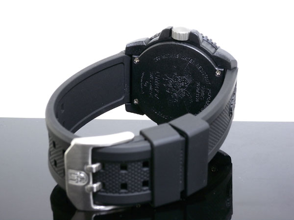 luminox 3051 wristband review