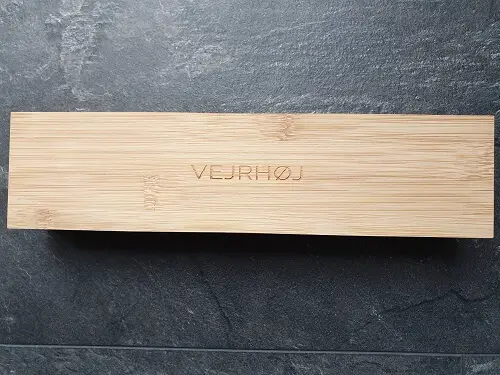 Wooden packaging of the VEJRHØJ watches review 