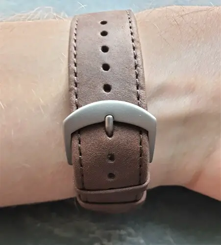 Lilienthal Berlin zeitgeist automatik review strap clasp